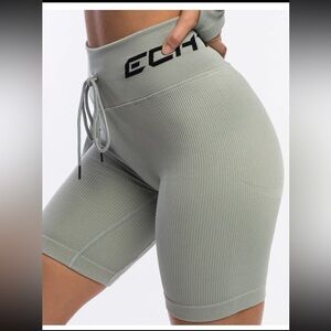 ECHT Women's Ribbed Bike Shorts in Light Gray